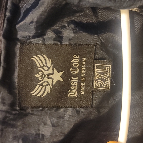 Jacket - Picture 5 of 7